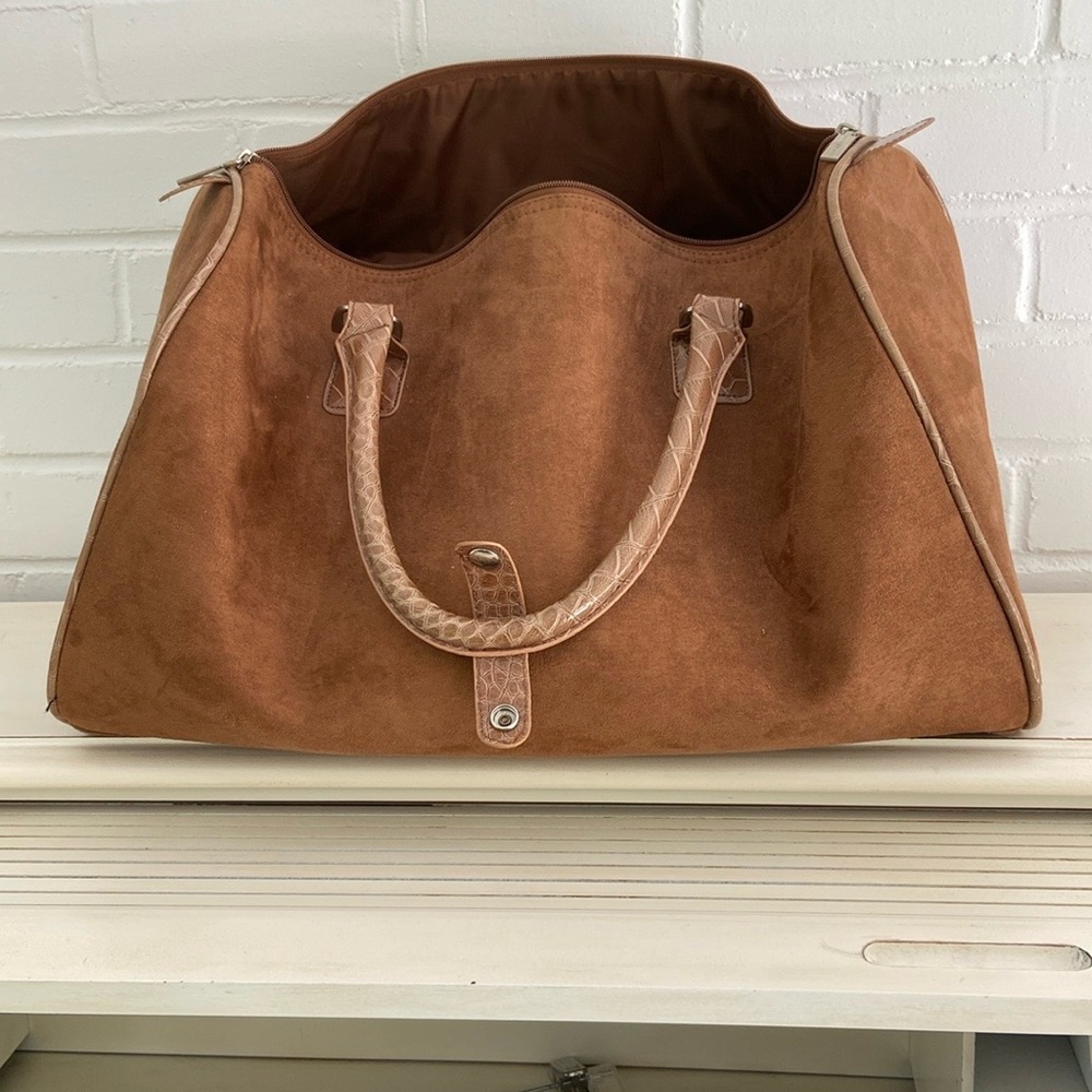 like new womens anne klein elegant brown duffle travel overnight bag - Picture 2 of 10